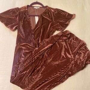 Andi Dark Rose Ribbed velvet wrap dress